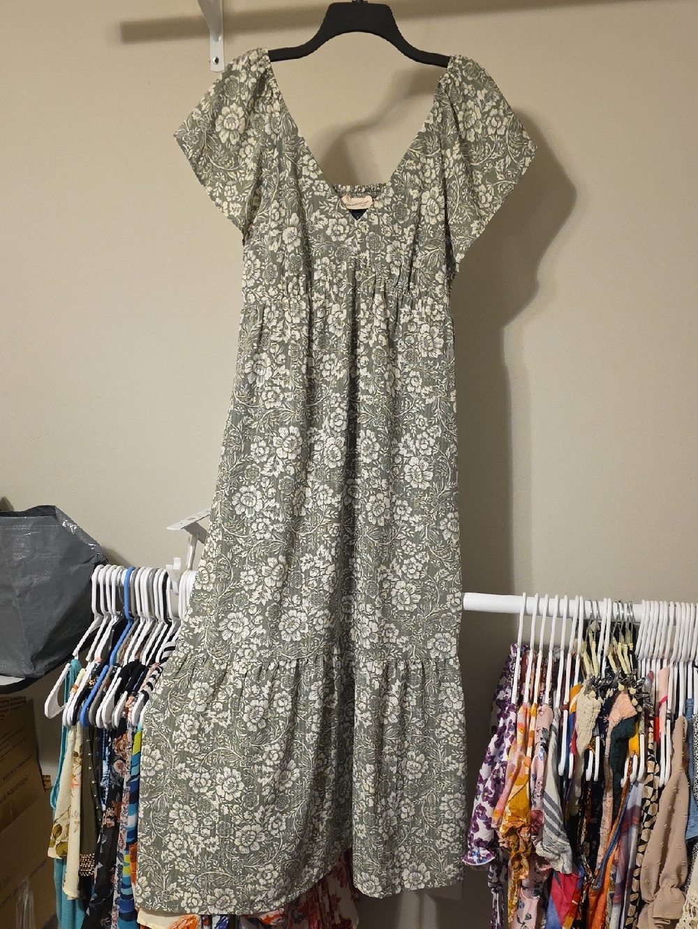 Universal Thread Summer Maxi. Size Medium